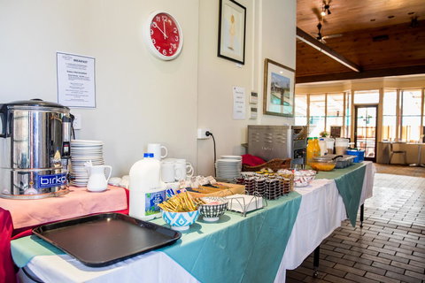 Lilac City Motor Inn & Steakhouse - Local Tourism 2