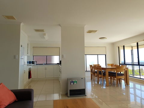 South Shores - Accommodation Australia 10