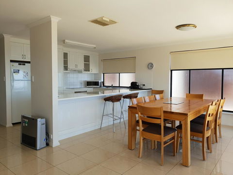 South Shores - Accommodation Australia 8