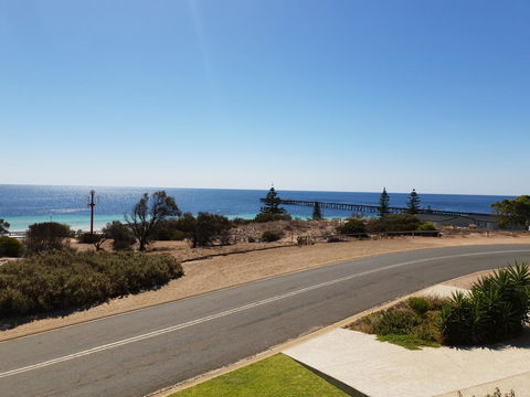 South Shores - Accommodation Australia 3