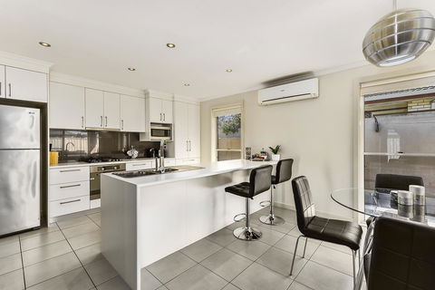 City Fringe Apartment - Accommodation Australia 9
