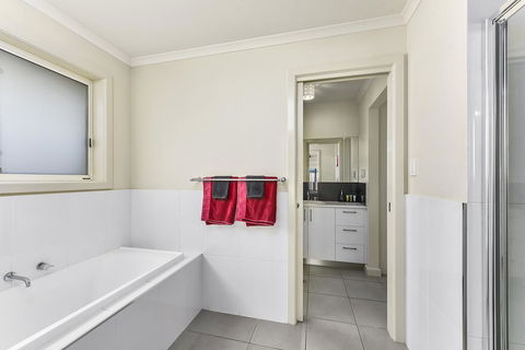 City Fringe Apartment - Accommodation Australia 8