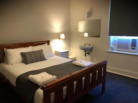 Cornwall Hotel - Accommodation Australia 17