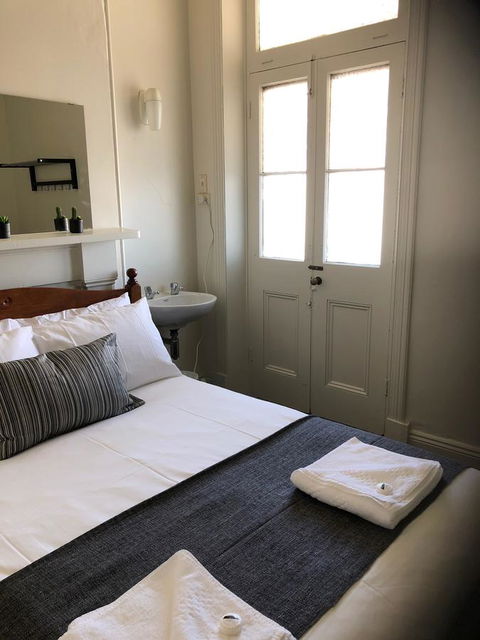 Cornwall Hotel - Accommodation Australia 7
