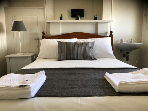 Cornwall Hotel - Accommodation Australia 0