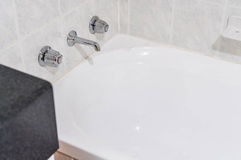 Executive 3 Bedroom Apartment + Internet + Parking - Accommodation Australia 37