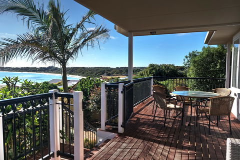 The Whitehouse - Accommodation Australia 2