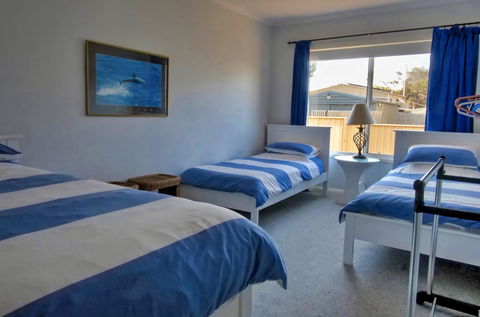 The Whitehouse - Accommodation Australia 12