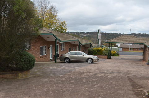 Deer Park Motor Inn Armidale - Accommodation Australia 21