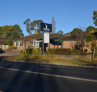 Deer Park Motor Inn - Bed n Breakfasts