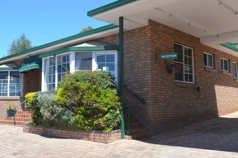 Deer Park Motor Inn Armidale - Accommodation Australia 24