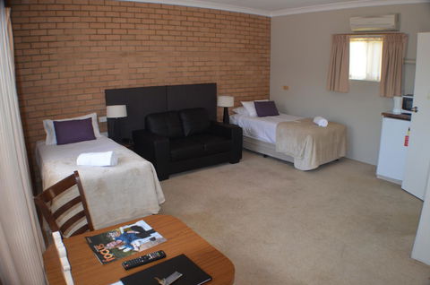 Deer Park Motor Inn Armidale - Accommodation Australia 11