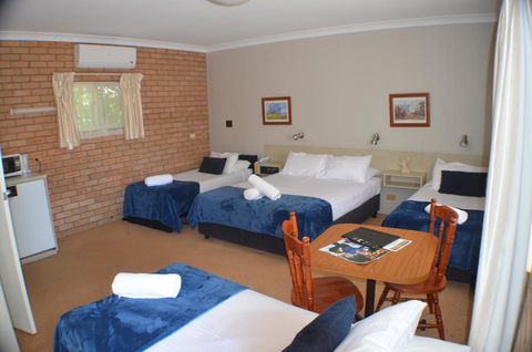 Deer Park Motor Inn Armidale - Accommodation Australia 9