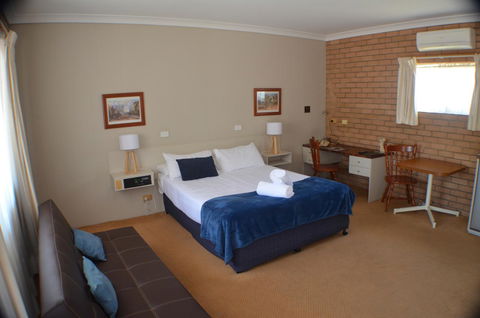 Deer Park Motor Inn Armidale - Accommodation Australia 7