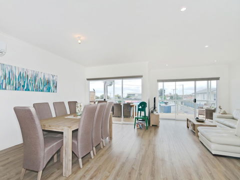 Seas The Day - Accommodation Australia 4