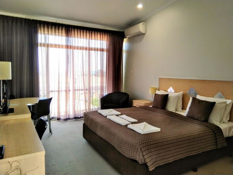 Highway One Motel - Local Tourism 10