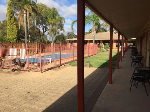 Kadina Gateway Motor Inn - Local Tourism 4