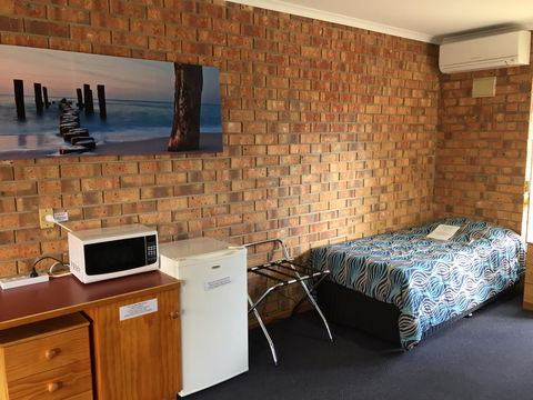 Kadina Gateway Motor Inn - Local Tourism 8