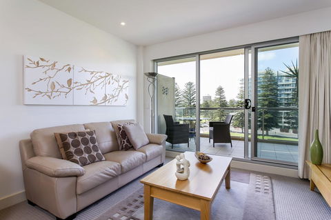 Glenelg Holiday Apartments-Pier - Australia Shopping 3