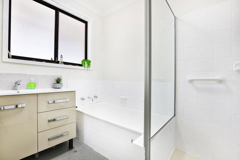 Wildwood I Pet Friendly I 5 Mins To Beach - Accommodation Australia 10