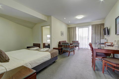 Strath Motel - Australia Shopping 19
