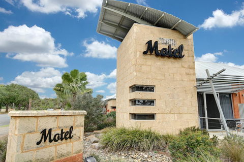 Strath Motel - Australia Shopping 1