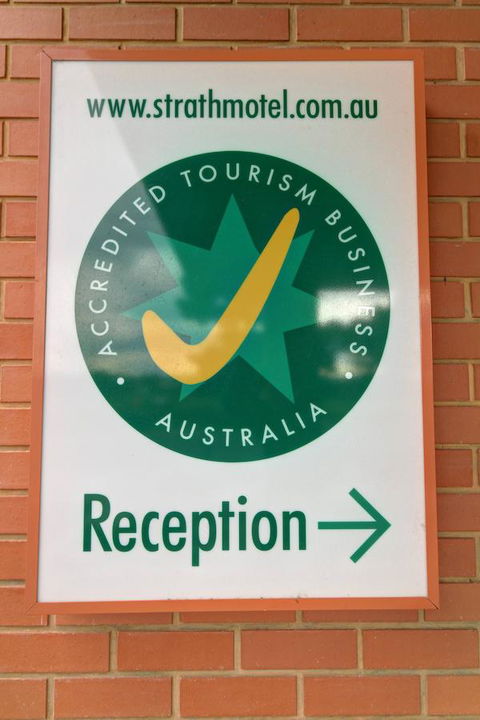 Strath Motel - Australia Shopping 11