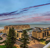 Glenelg Skyline Beachfront Penthouse Adelaide - Accommodation Australia