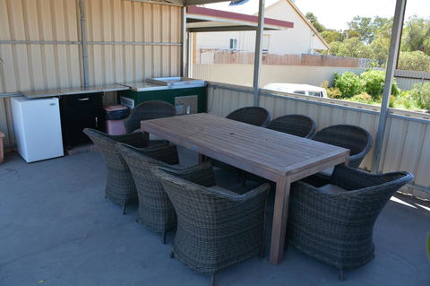Augusta Courtyard Motel - Australia Shopping 10