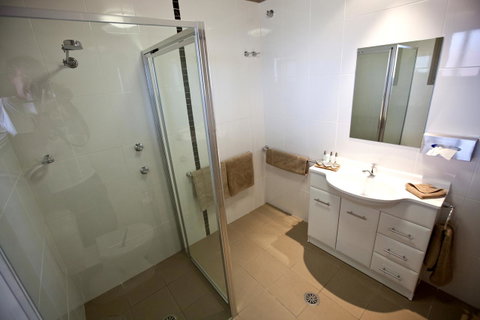 Cattlemans Country Motor Inn & Serviced Apartments - Accommodation Australia 6