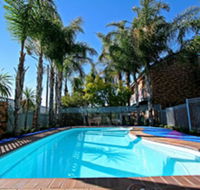 Cattlemans Country Motor Inn  Serviced Apartments - Australia Shopping
