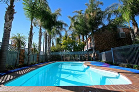 Cattlemans Country Motor Inn & Serviced Apartments - Accommodation Australia 0