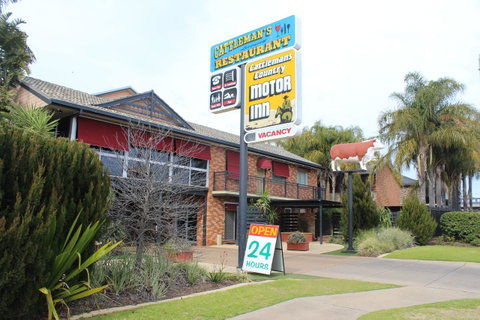 Cattlemans Country Motor Inn & Serviced Apartments - Accommodation Australia 2