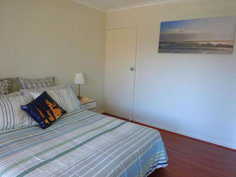 Aurora Holiday Apartment @West Beach - Accommodation Australia 9