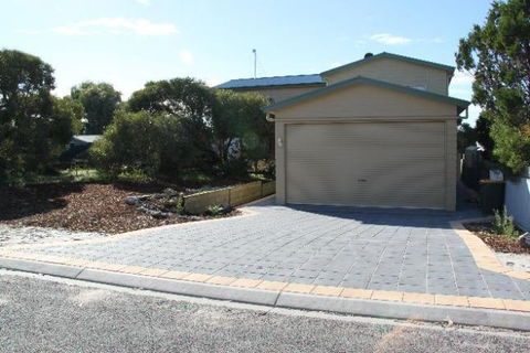 LAS ARENAS - The Sands - BEACH HOUSE - Accommodation Australia 0
