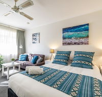 Aqua Waves Glenelg Central Studios - Accommodation Australia
