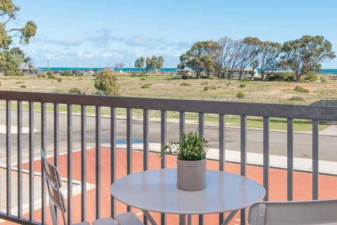 Jurien Bay Motel Apartments - Accommodation Australia 22