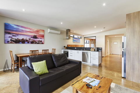 Eight Willows Retreat - Accommodation Australia 8