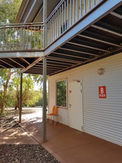 Capricorn Village - Australia Shopping 1