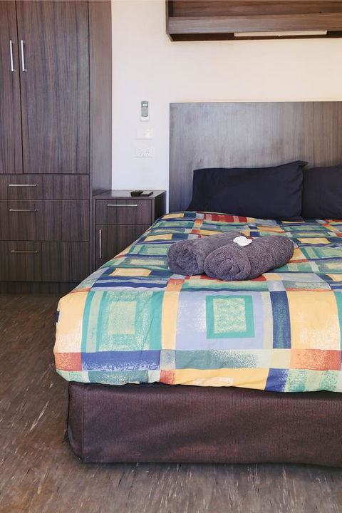 Capricorn Village - Australia Shopping 23