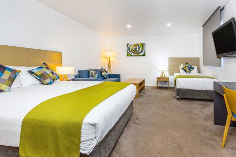 Mantra Bunbury - Accommodation Australia 24