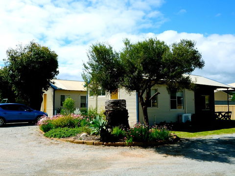 Lazy Lobster Holiday Units & Chalets - Australia Shopping 20