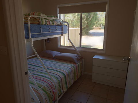 Lazy Lobster Holiday Units & Chalets - Australia Shopping 22