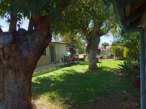 Lazy Lobster Holiday Units & Chalets - Australia Shopping 32