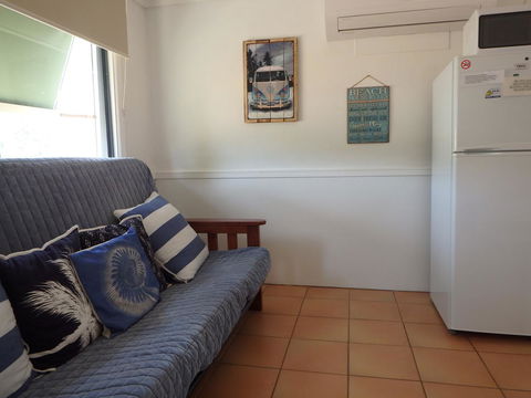 Lazy Lobster Holiday Units & Chalets - Australia Shopping 14