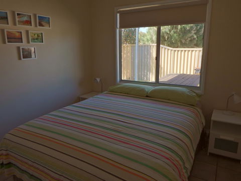 Lazy Lobster Holiday Units & Chalets - Australia Shopping 25