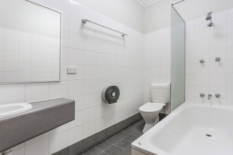 The Emperors Crown Hostel - Accommodation Australia 26