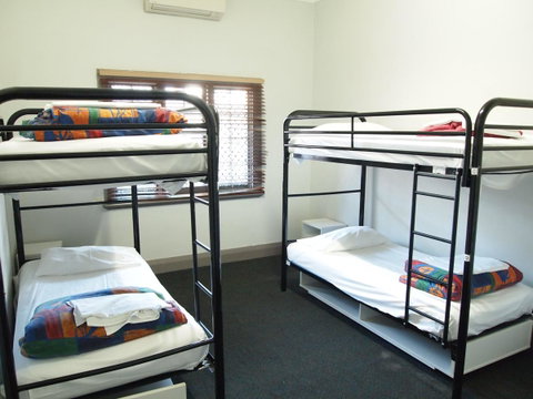 The Emperors Crown Hostel - Accommodation Australia 21