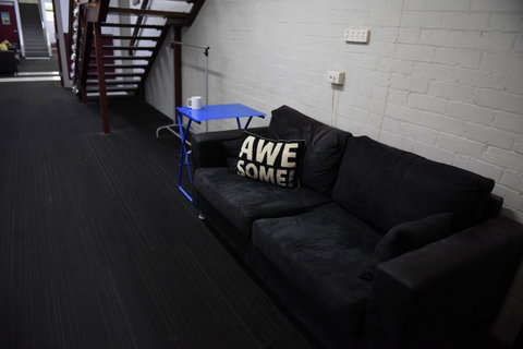 The Emperors Crown Hostel - Accommodation Australia 38