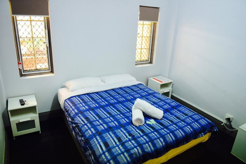 The Emperors Crown Hostel - Accommodation Australia 13